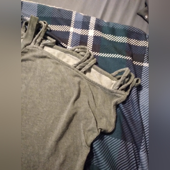 BKE shirt - Picture 2 of 2